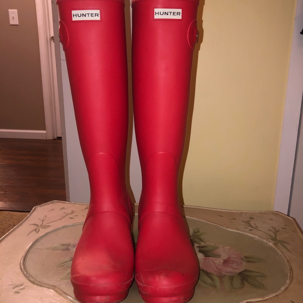 coral/red hunter boots